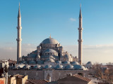 Fatih Moschee CCBYSA4.0 Ezzeldin.Elbaksawy-at-Wikimedia Commons

