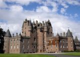 Glamis Castle CCBY Rev Stan at-wikimedia.commons.jpg Glamis Castle CCBY Rev Stan at-wikimedia.commons.jpg