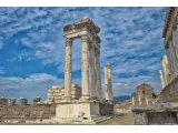Trajaneum in Pergamon CC0 Pixabay